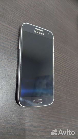 Телефон samsung 4mini