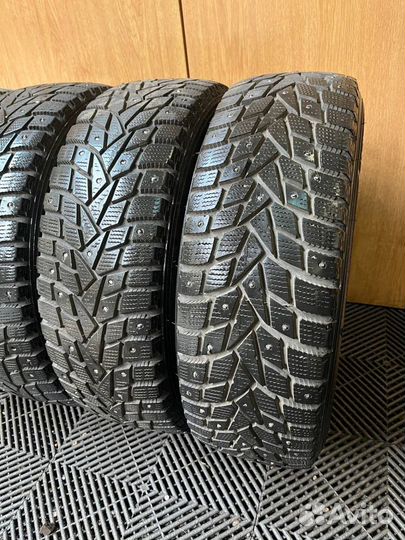 Dunlop SP Winter Ice 02 185/65 R15 92T