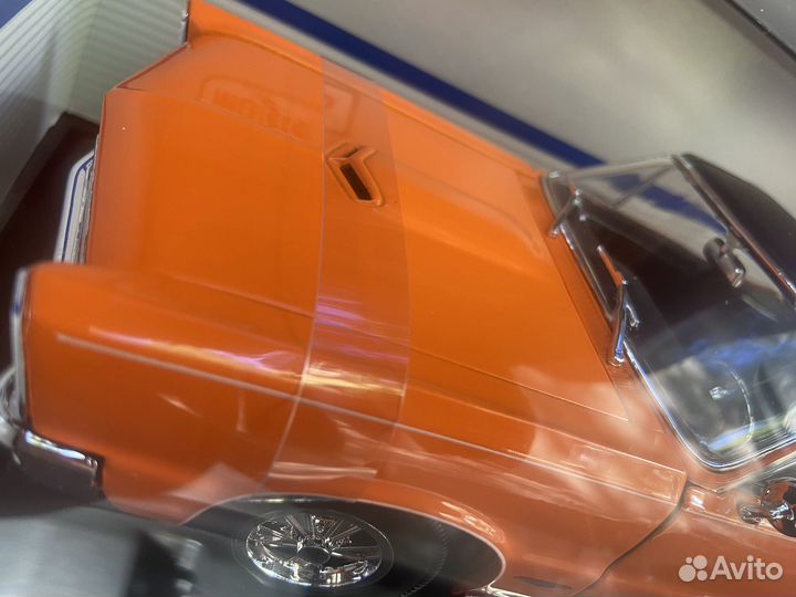 Pontiac GTO maisto 1:18 модель автомобиля