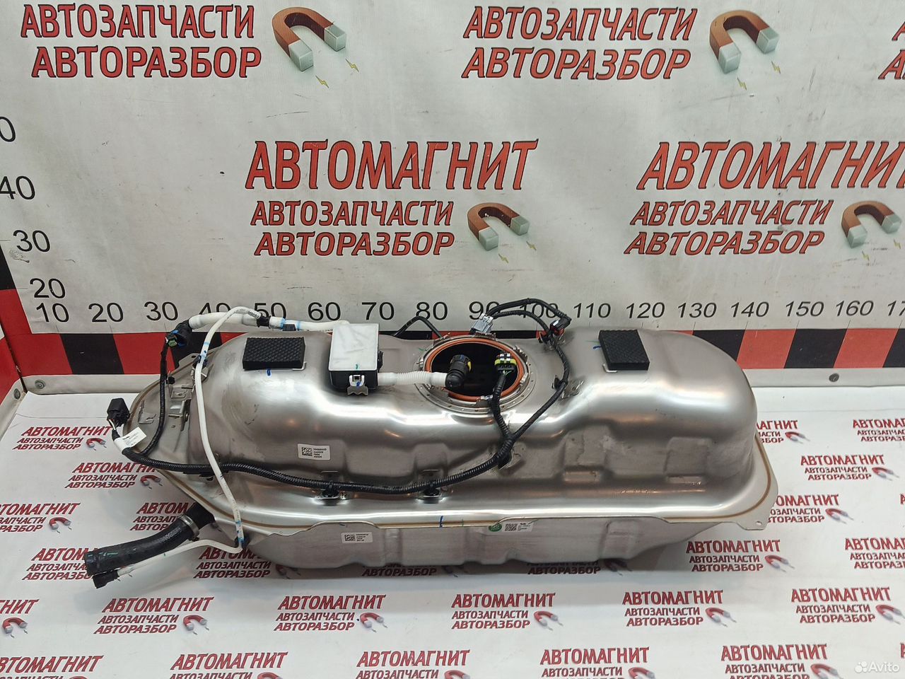 Бензобак бак топливный Lixiang L7