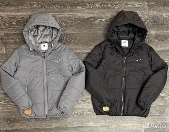 Куртка на весну Nike