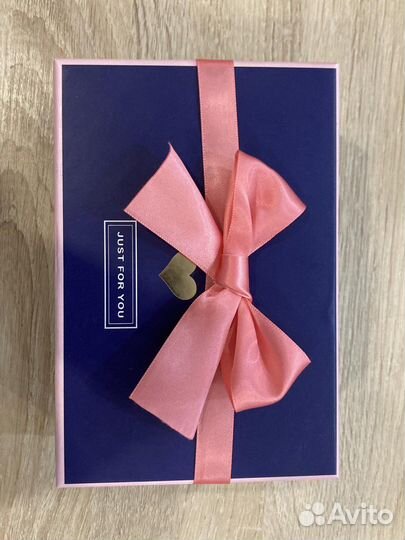 Коробка подарочная