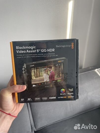 Blackmagic video assist 5