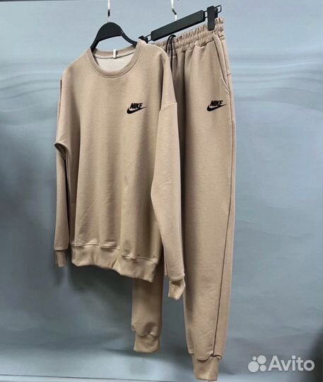 Костюм со свитшотом