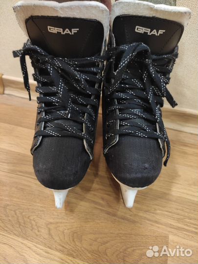 Хоккейные коньки р.34