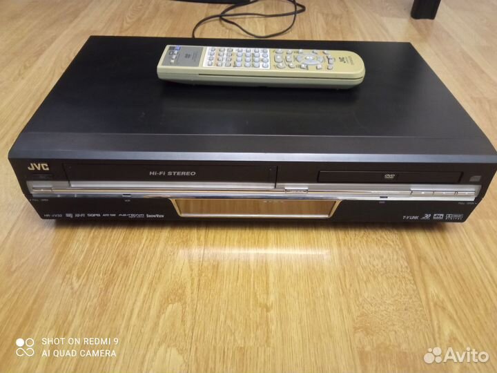 Видеомагнитофон DVD/VHS JVC HR-XV2ER Stereo svhs