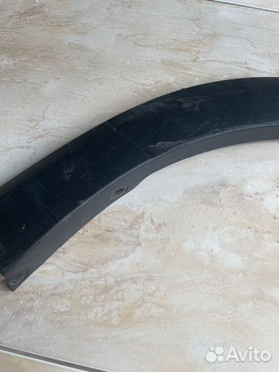 Расширитель крыла передний правый Renault Sandero