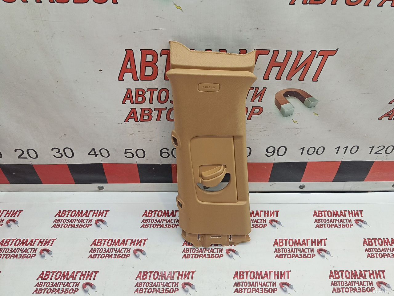 Обшивка центральной стойки левая Voyah Dream