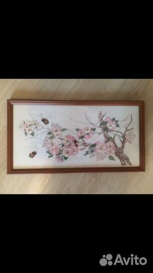 Картина вышитая