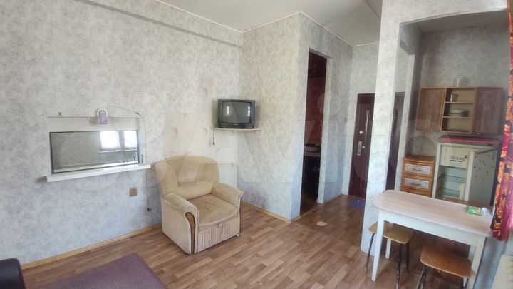 Комната 18 м² в 1-к., 2/2 эт.