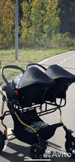 Коляска для двойни