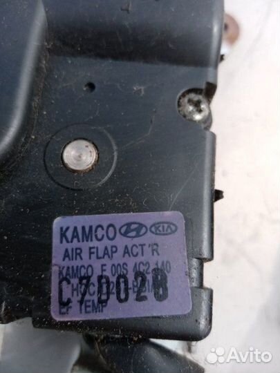 Моторчик заслонок отопителя Hyundai Sonata