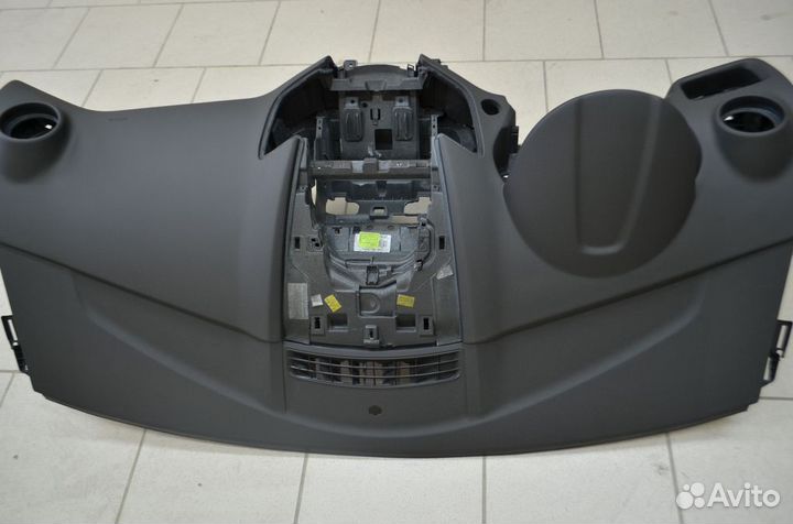 Торпедо панель приборов Форд Фиеста