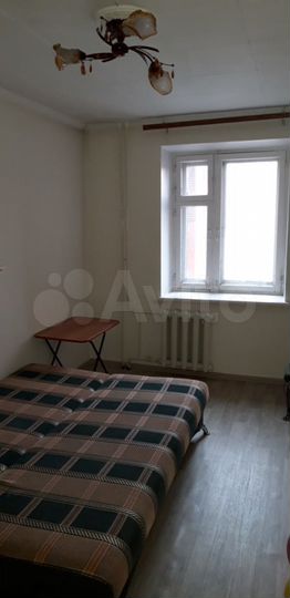 Комната 10 м² в 3-к., 4/6 эт.