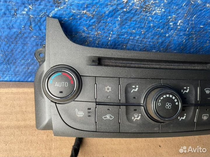 Блок управления климат-контролем Chevrolet Malibu