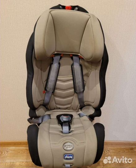 Детское автокресло 9 до 36 кг chicco