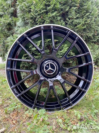 В наличии R20 Mercedes AMG