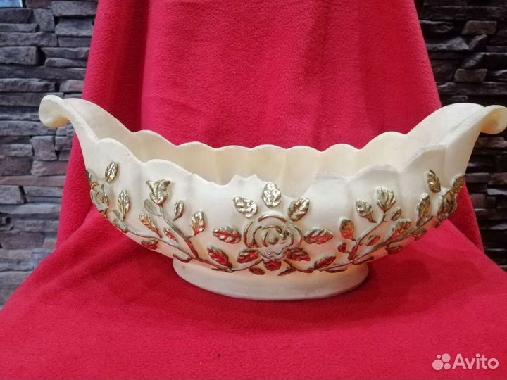 Огромная советская ладья из колкого пластика