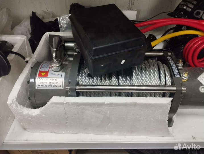 Лебедка автомобильная 8000 lbs