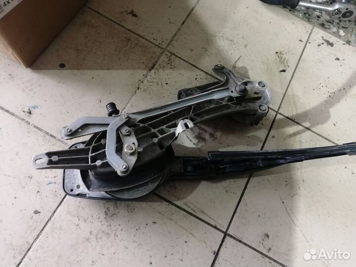 Трапеция дворников Mercedes w210