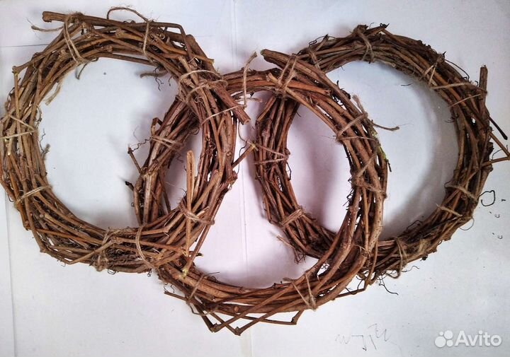 Венок из виноградной лозы 24 см