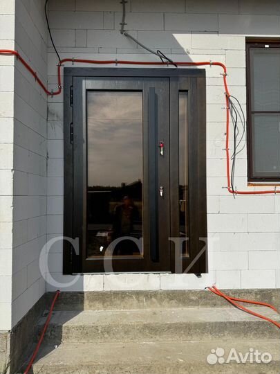 Дверь входная с терморазрывом и стеклом