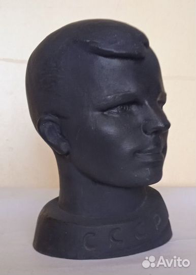 Гагарин -бюст, ссср, открытки о20