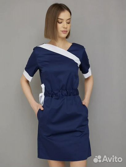 Пакет медицинских халатов и костюмов р. 42-44