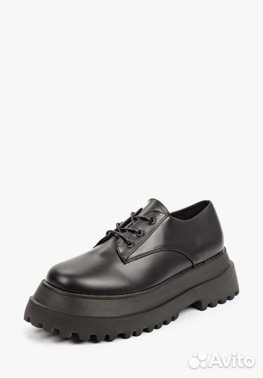 Ботинки женские 38 размера новые