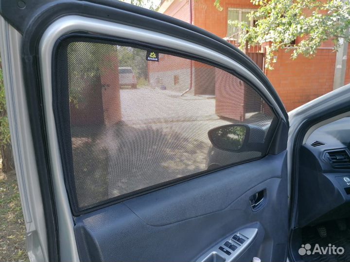 Автошторки на Jeep Liberty I (KJ) (2001-2007)