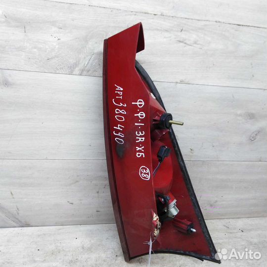 Фонарь задний правый хэтчбек Ford Focus 1 бу