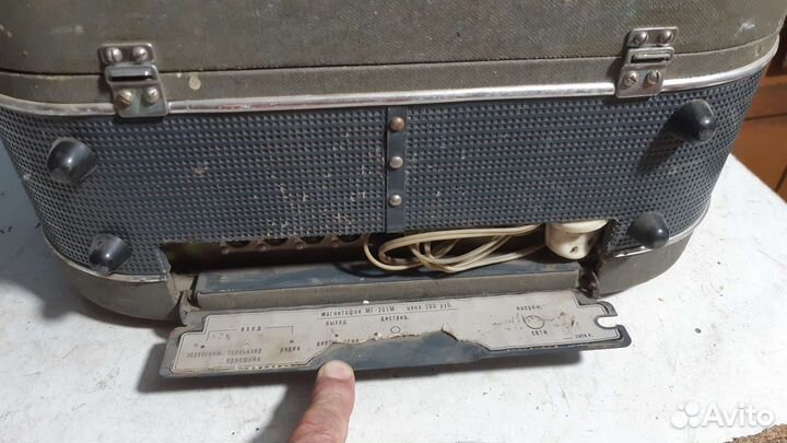 Магнитофон