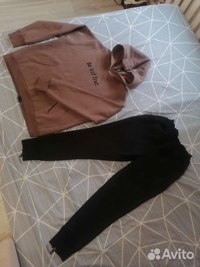 Спортивный костюм