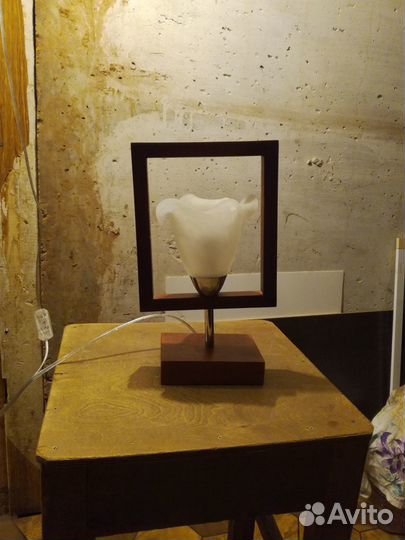 Лампа настольная