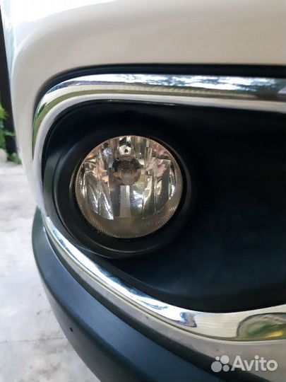 Фара противотуманная Mitsubishi Outlander