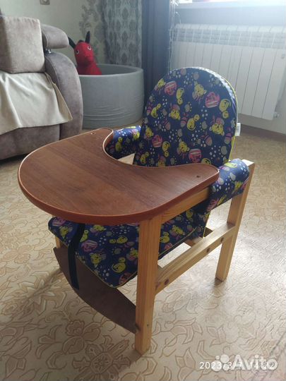 Стульчик для кормления
