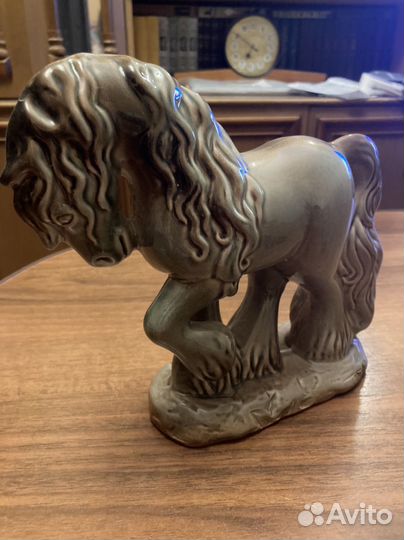 Конь керамический