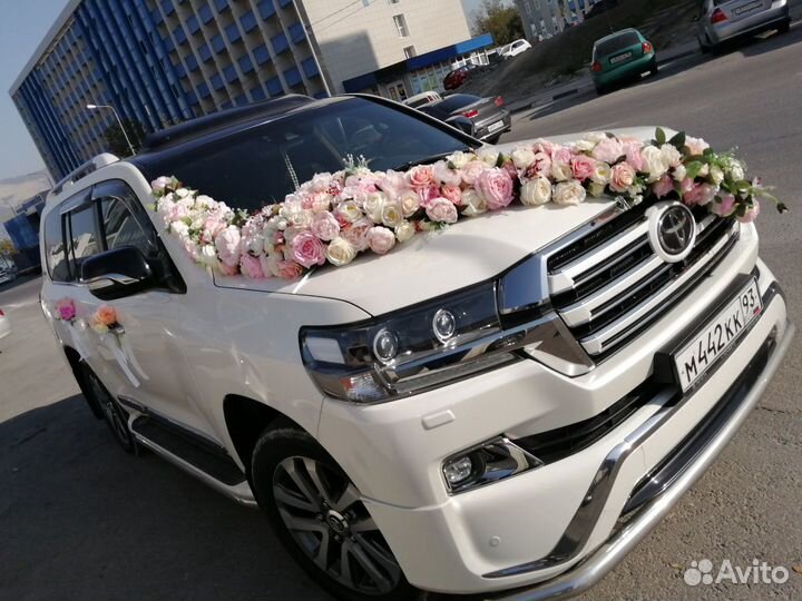 Свадебные украшения на машину