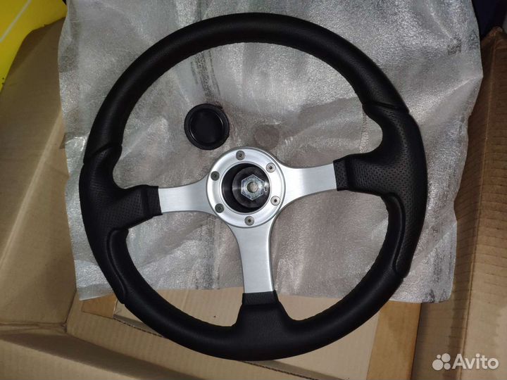 715001134 Спортивный руль BRP Can-Am Commander