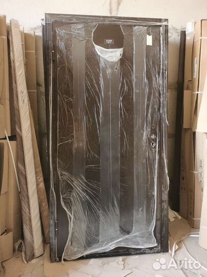 Дверь входная металлическая бу