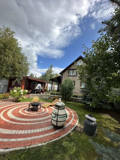 Дом 240 м² на участке 13 сот.