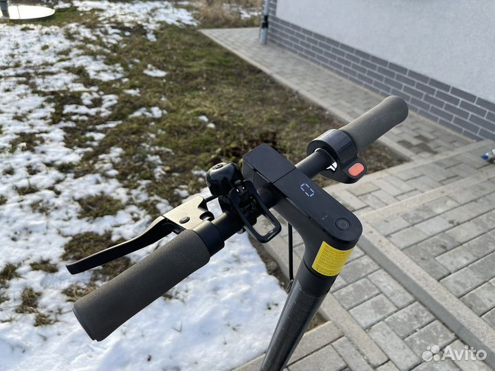 Электросамокат Xiaomi Mi Electric Scooter