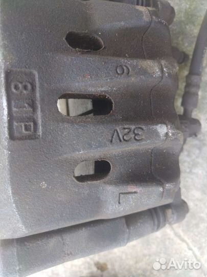 Суппорта передние для Lexus, Toyota