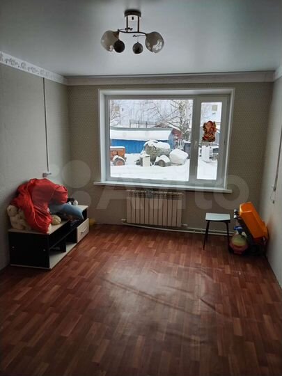 2-к. квартира, 48 м², 1/3 эт.