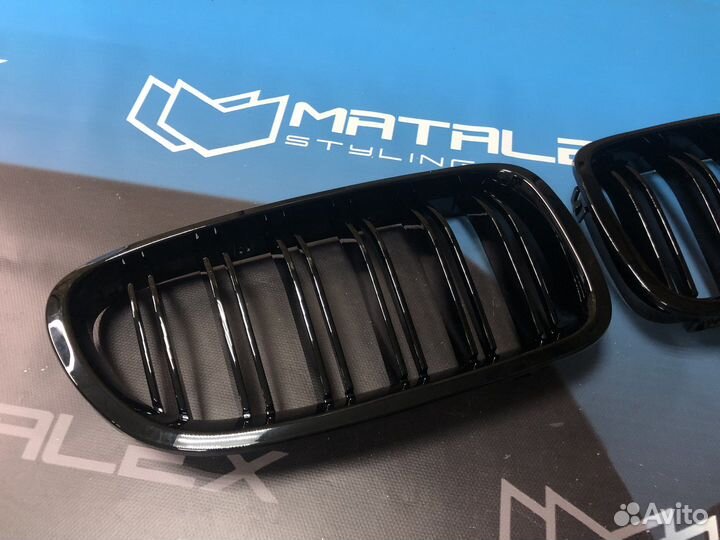 Решетка радиатора BMW F10 M стиль, глянец