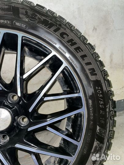 Michelin X-Ice North 4 205/55 R16