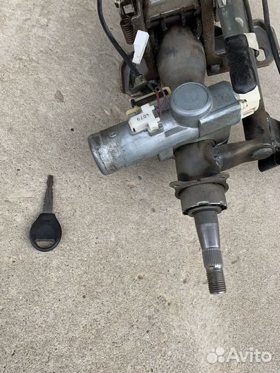 Замок зажигания Nissan Cube Z10