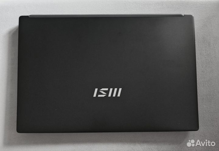 MSI modern 15 b12m