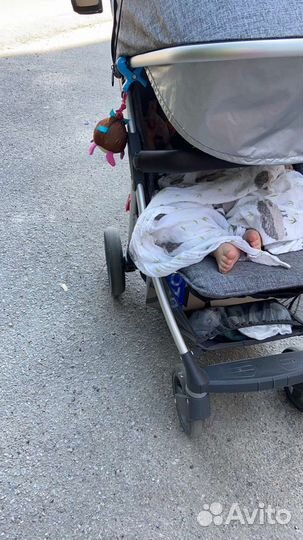 Прогулочная коляска oyster zero