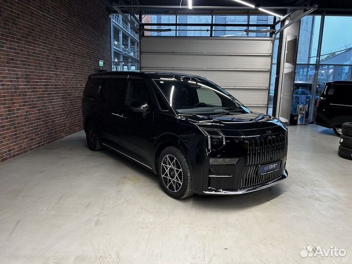 Zeekr 009 789 л.с. AT, 2024